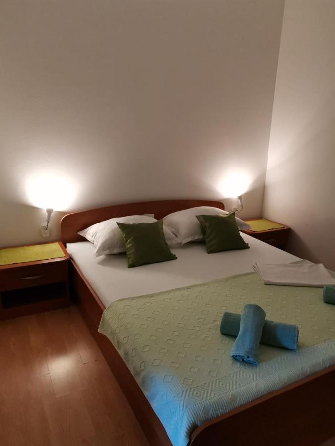 Apartments Sretna Gradac  Εξωτερικό φωτογραφία