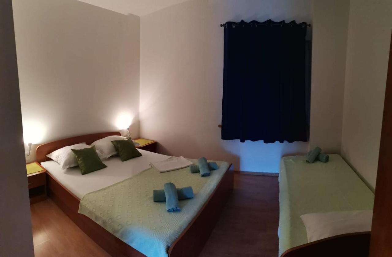 Apartments Sretna Gradac  Εξωτερικό φωτογραφία