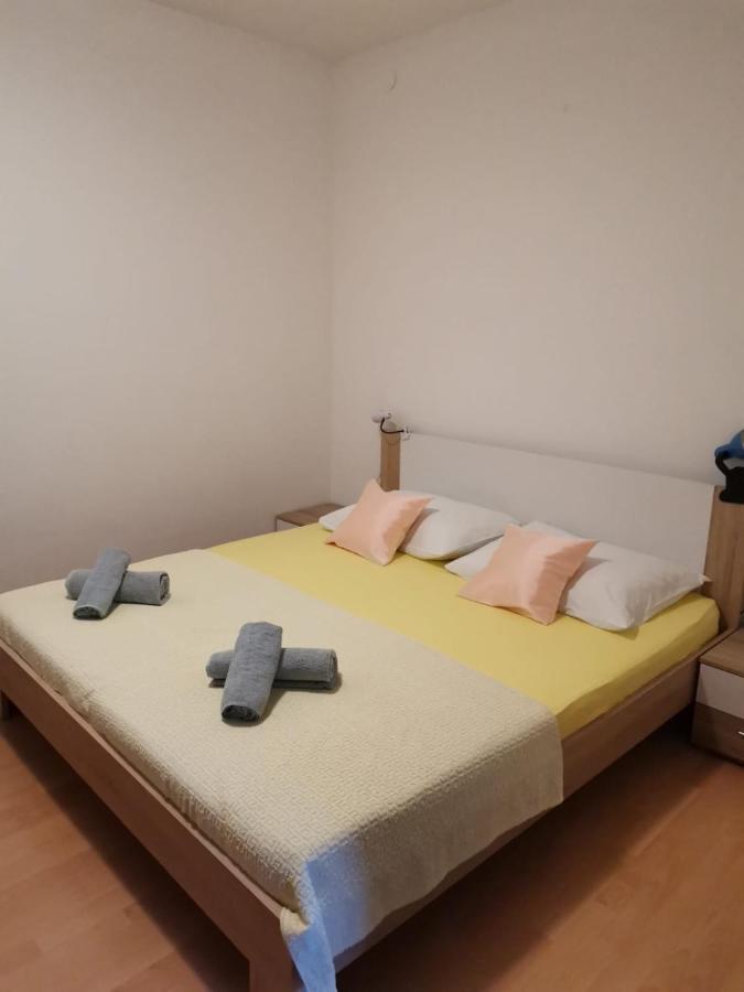 Apartments Sretna Gradac  Εξωτερικό φωτογραφία