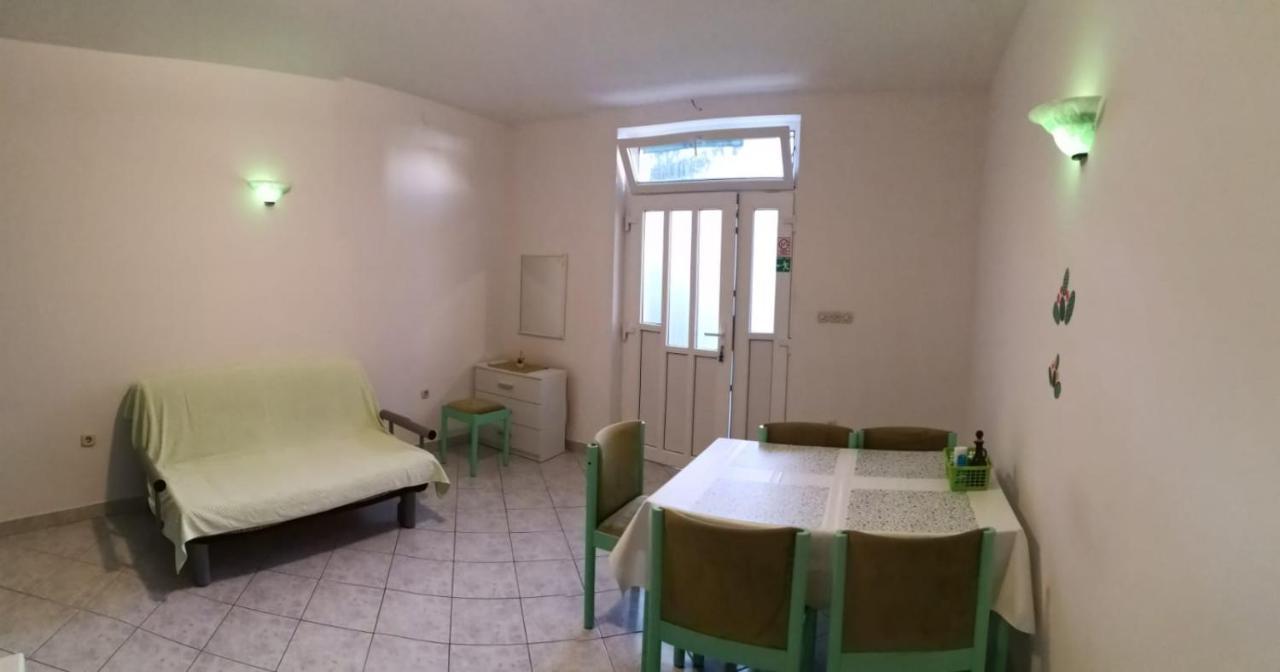 Apartments Sretna Gradac  Εξωτερικό φωτογραφία