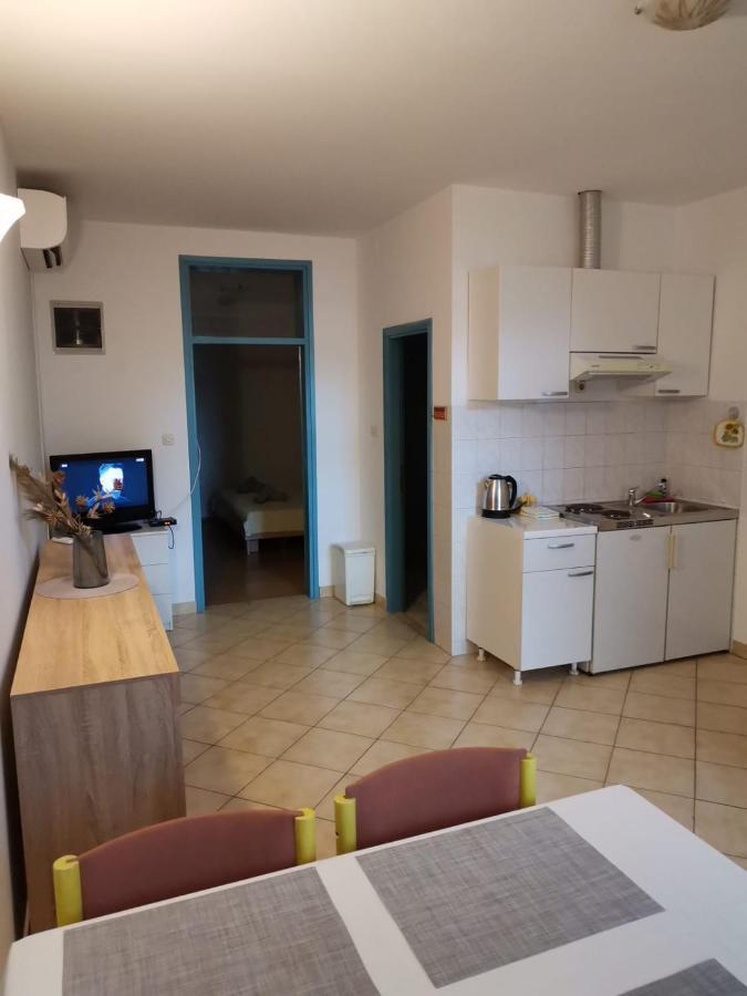 Apartments Sretna Gradac  Εξωτερικό φωτογραφία