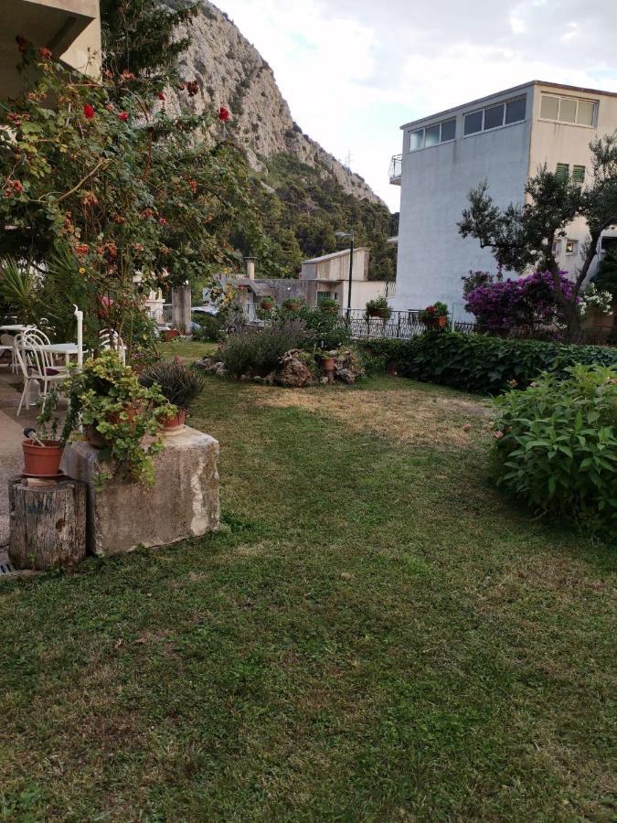 Apartments Sretna Gradac  Εξωτερικό φωτογραφία